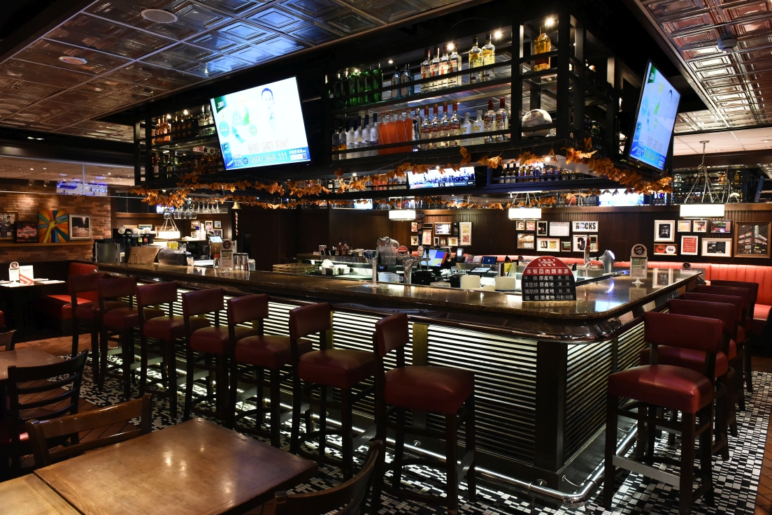 [桃園中壢] 2021室內最美英倫耶誕市集，就在中壢大江購物中心!超多餐廳的美食綠洲，全年免費停車！ @尼豪的美食旅行手札