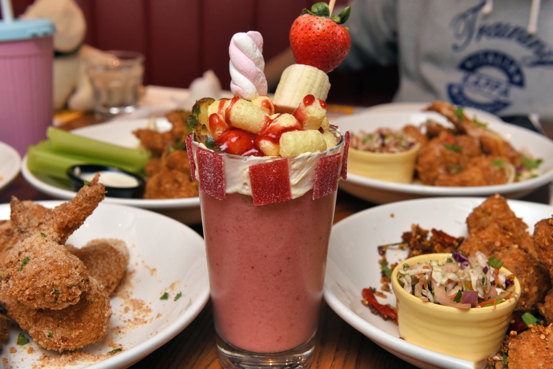 [桃園中壢] 2021室內最美英倫耶誕市集，就在中壢大江購物中心!超多餐廳的美食綠洲，全年免費停車！ @尼豪的美食旅行手札