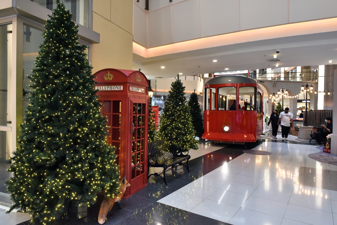 [桃園中壢] 2021室內最美英倫耶誕市集，就在中壢大江購物中心!超多餐廳的美食綠洲，全年免費停車！ @尼豪的美食旅行手札