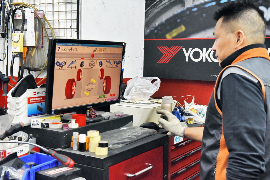 換新鞋!橫濱YOKOHAMA ADVAN SPORT V105,優異操控乾濕地面輕鬆駕馭,上山下海好夥伴!賓士BENZ優質輪胎推薦! @尼豪的美食旅行手札 換新鞋!橫濱YOKOHAMA ADVAN SPORT V105,優異操控乾濕地面輕鬆駕馭,上山下海好夥伴!賓士BENZ優質輪胎推薦! @尼豪的美食旅行手札