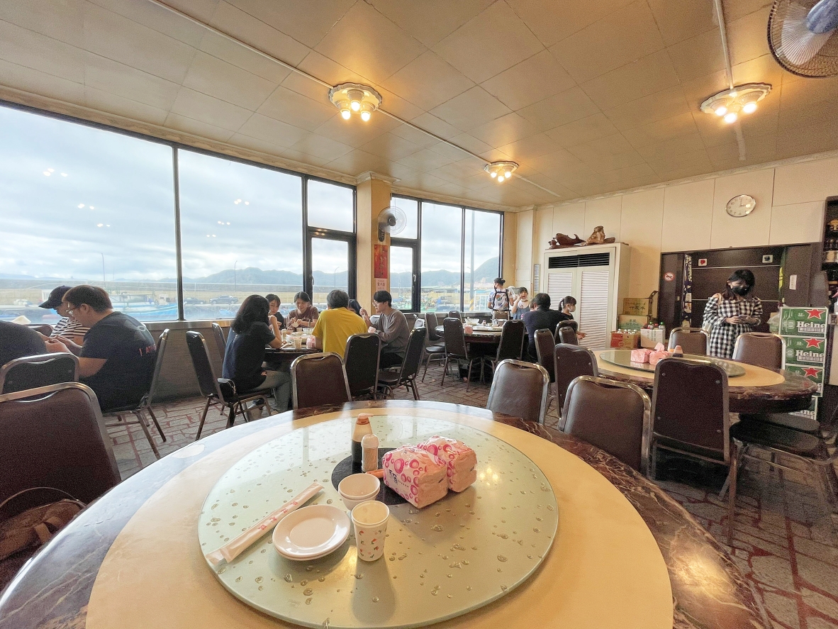 [新北萬里] 三明美食，萬里龜吼漁港價格高昂的海鮮餐廳 @尼豪的美食旅行手札