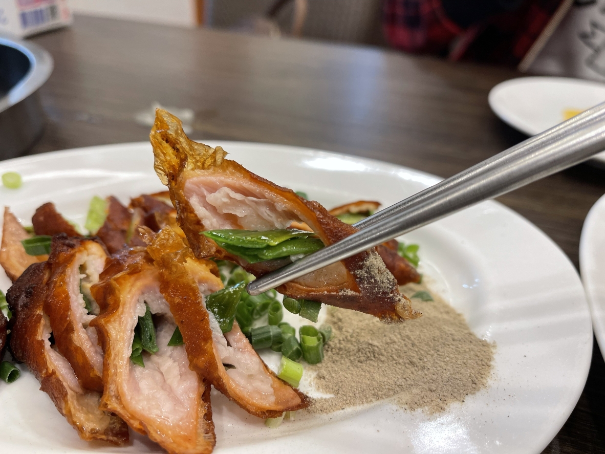 [新北板橋] 六必居潮州一品沙鍋粥，料鮮味美暖胃暖心，板橋車站美食必吃推薦！ @尼豪的美食旅行手札