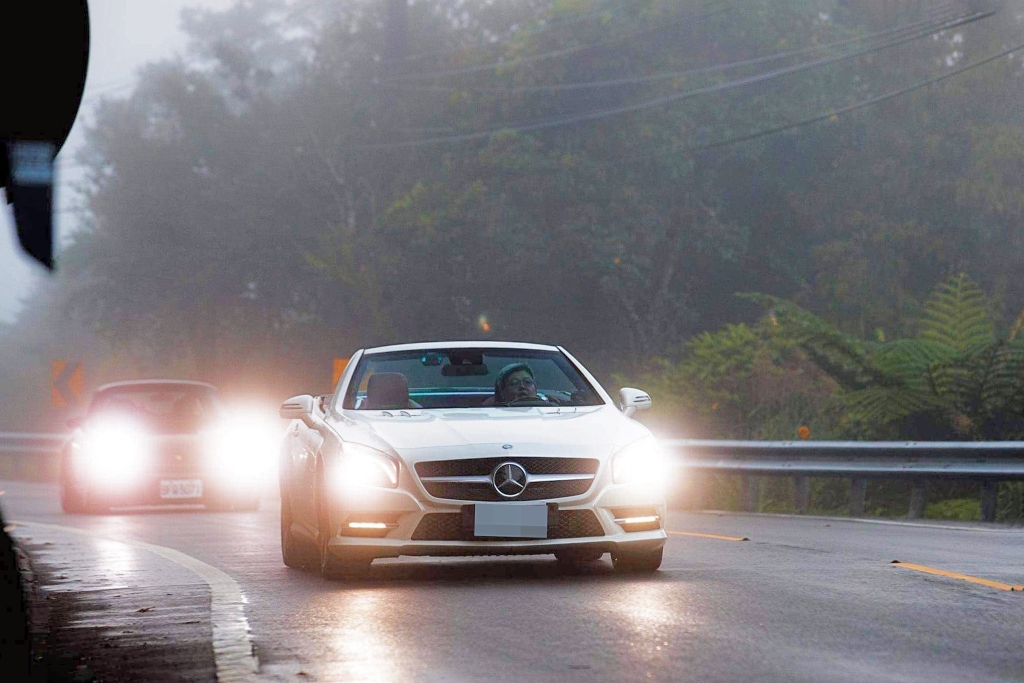 換新鞋!橫濱YOKOHAMA ADVAN SPORT V105,優異操控乾濕地面輕鬆駕馭,上山下海好夥伴!賓士BENZ優質輪胎推薦! @尼豪的美食旅行手札 換新鞋!橫濱YOKOHAMA ADVAN SPORT V105,優異操控乾濕地面輕鬆駕馭,上山下海好夥伴!賓士BENZ優質輪胎推薦! @尼豪的美食旅行手札