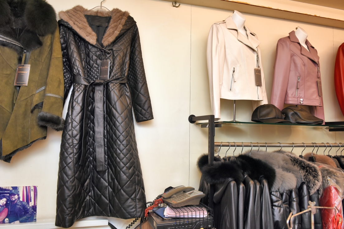 [台北萬華] 成旺皮衣皮草精品特賣會，30年老店歲末破盤出清，帥氣男女皮衣5800起，狐狸毛背心4900、皮草同步優惠中！ @尼豪的美食旅行手札