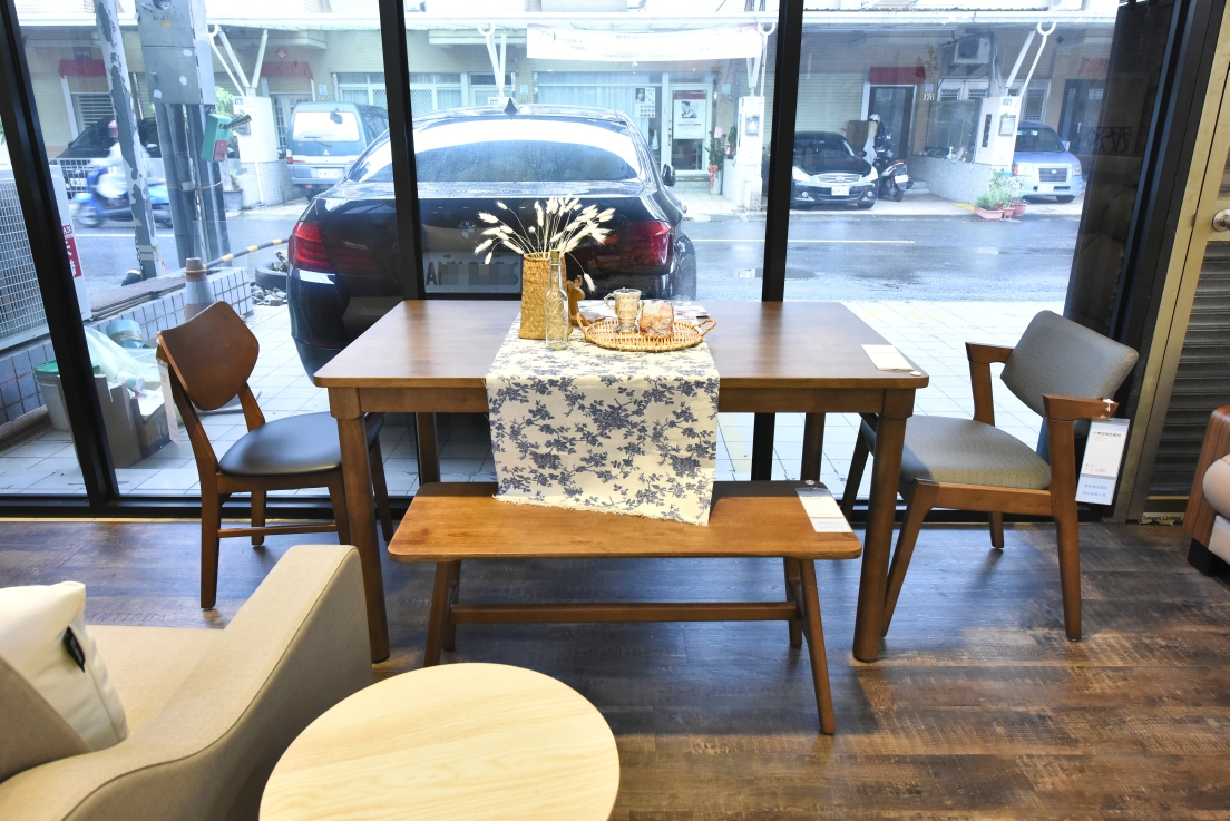 [宜蘭羅東] 億家具批發倉庫宜蘭店，高CP設計感優質家具，成家換家具好選擇！ @尼豪的美食旅行手札