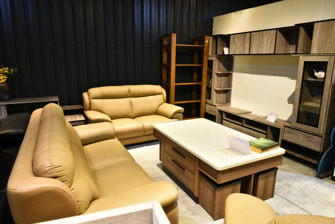 [台中大雅] 億家具批發倉庫台中總店，工廠直營客製化選擇超豐富，台中優質家具行推薦！ @尼豪的美食旅行手札