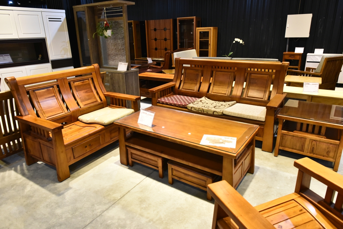 [台中大雅] 億家具批發倉庫台中總店，工廠直營客製化選擇超豐富，台中優質家具行推薦！ @尼豪的美食旅行手札