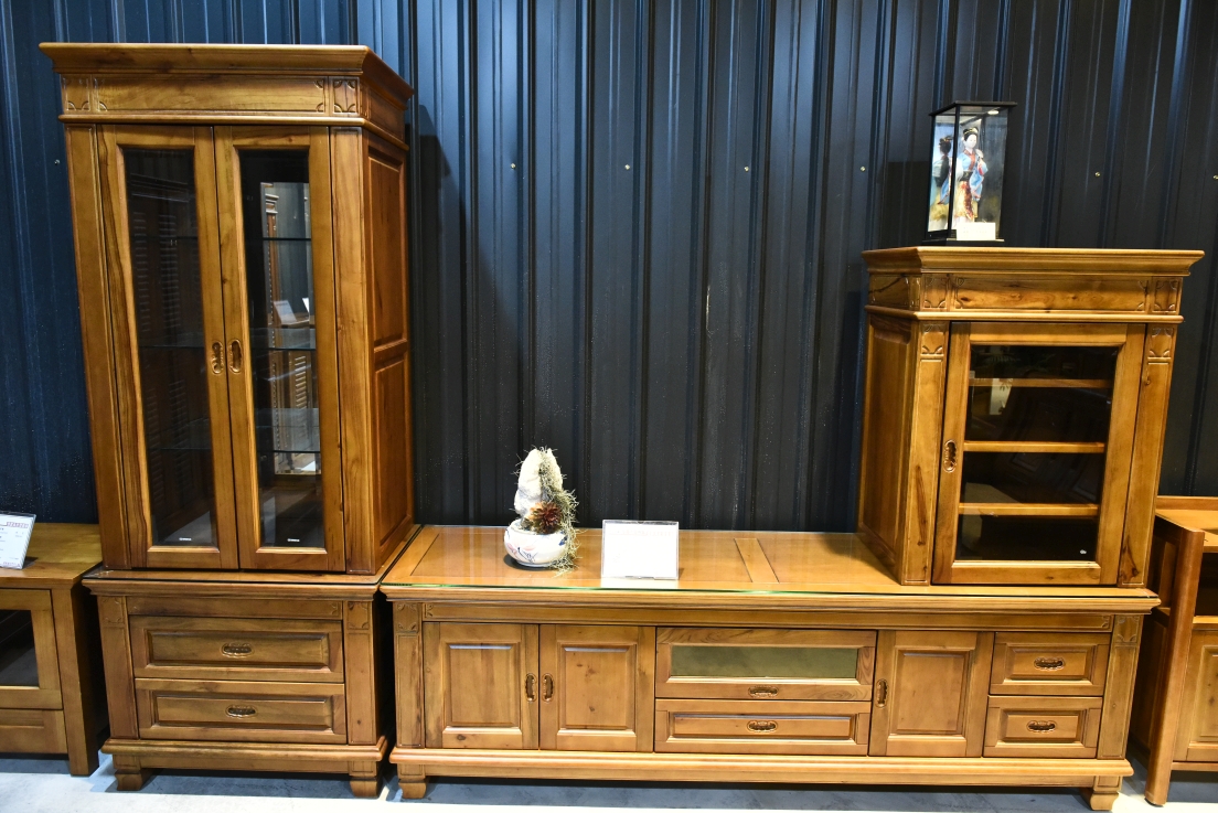 [台中大雅] 億家具批發倉庫台中總店，工廠直營客製化選擇超豐富，台中優質家具行推薦！ @尼豪的美食旅行手札