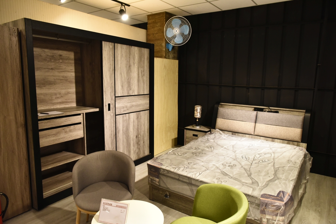 [台中大雅] 億家具批發倉庫台中總店，工廠直營客製化選擇超豐富，台中優質家具行推薦！ @尼豪的美食旅行手札