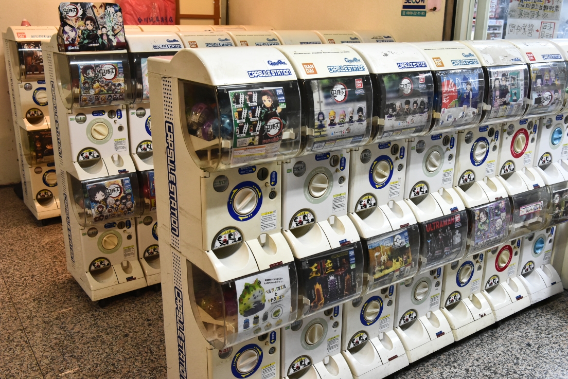[新北土城] 正版玩具特賣會OUTLET開倉1折起，漫威、迪士尼、芭比娃娃、LOL、FUNKO、星戰、公仔應有盡有，滿額再折扣！ @尼豪的美食旅行手札