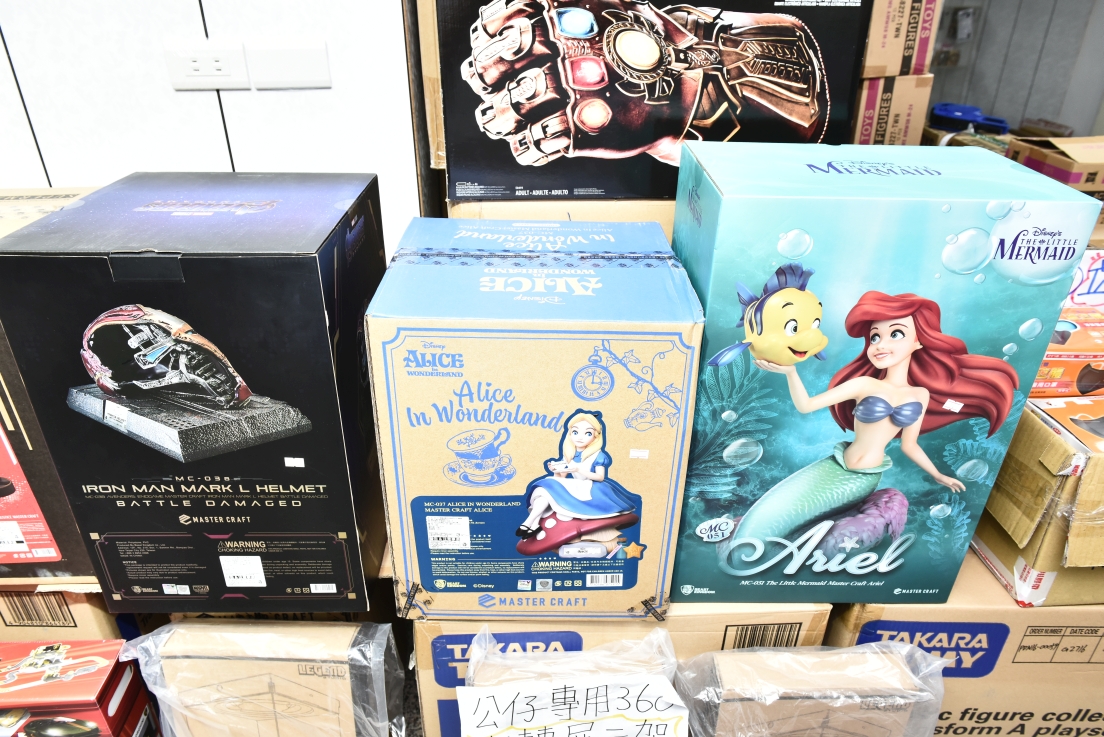 [新北土城] 正版玩具特賣會OUTLET開倉1折起，漫威、迪士尼、芭比娃娃、LOL、FUNKO、星戰、公仔應有盡有，滿額再折扣！ @尼豪的美食旅行手札