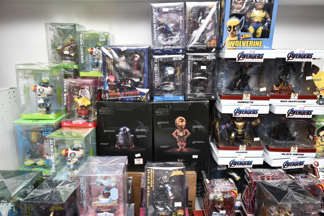[新北土城] 正版玩具特賣會OUTLET開倉1折起，漫威、迪士尼、芭比娃娃、LOL、FUNKO、星戰、公仔應有盡有，滿額再折扣！ @尼豪的美食旅行手札