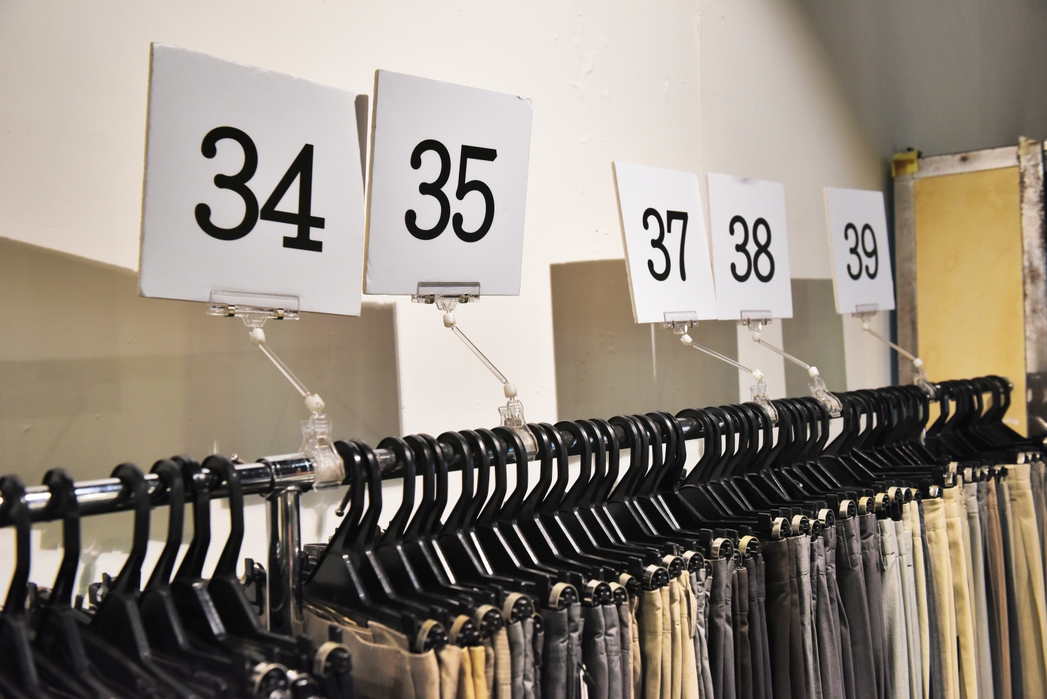 [台北西門] 范倫鐵諾原廠特賣會1折起，襯衫兩件500、POLO衫490，滿額送贈品！ @尼豪的美食旅行手札