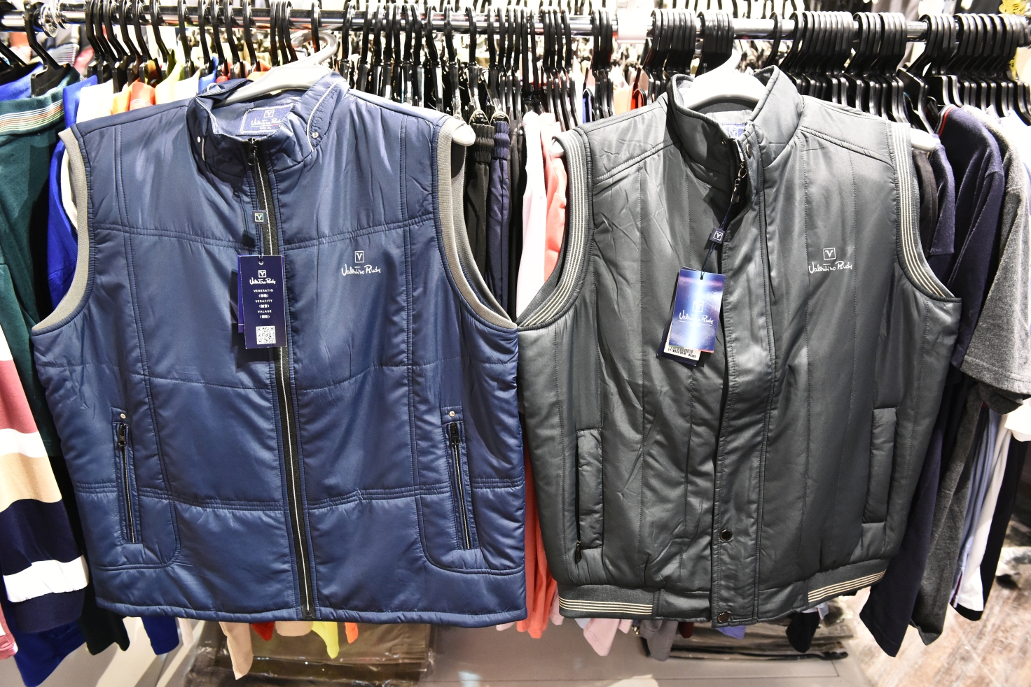 [台北西門] 范倫鐵諾原廠特賣會1折起，襯衫兩件500、POLO衫490，滿額送贈品！ @尼豪的美食旅行手札