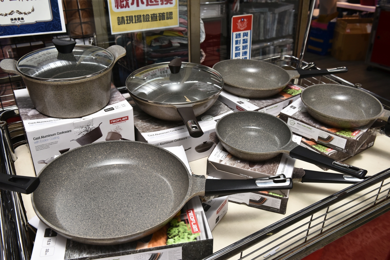 [桃園] 惟特寢飾生活館改裝慶，優質寢具破盤下殺1折，韓國精品Neoflam鍋具2折起！ @尼豪的美食旅行手札