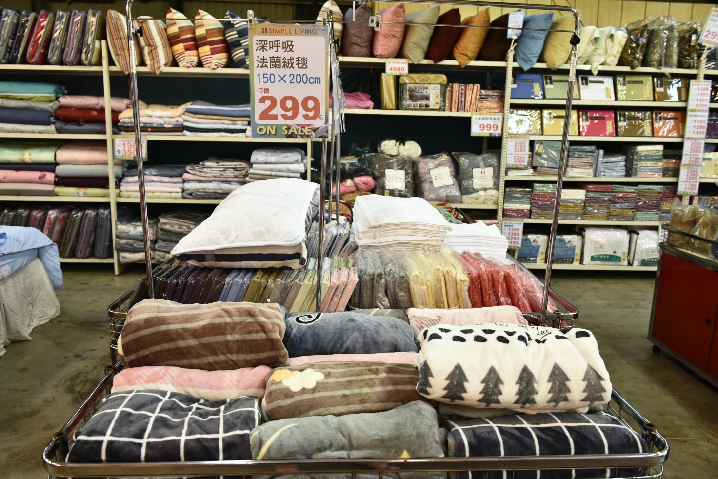 限時十天~澳洲SIMPLE LIVING寢具年度開倉廠拍全面2折起，石墨烯被兩件2000，床包床罩被胎破盤價，多款枕頭買一送一，滿額送贈品！同場還有Neoflam鍋具3折起！ @尼豪的美食旅行手札