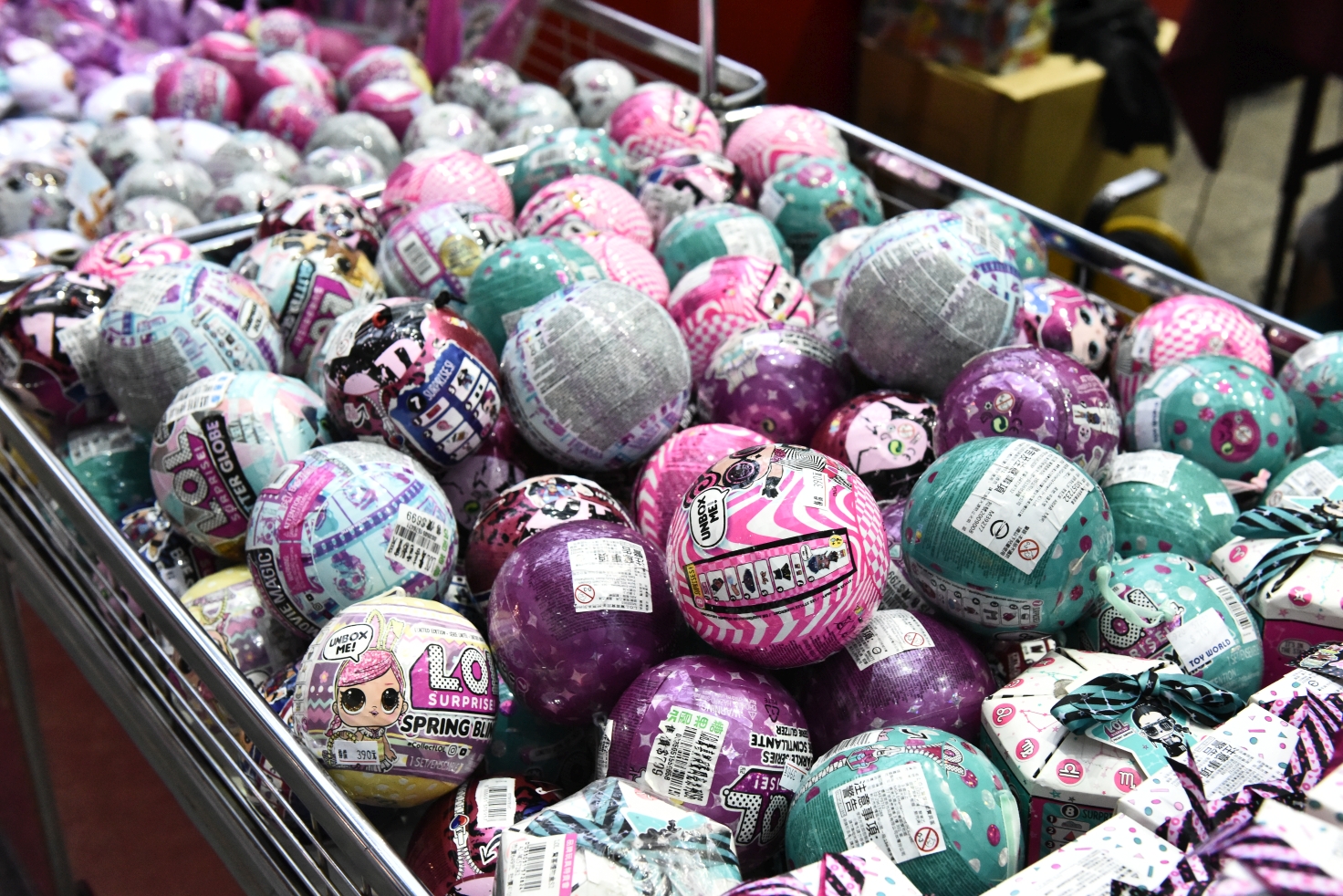 南港品牌玩具耶誕大出清1折起，FUNKO公仔、野獸國、迪士尼、芭比娃娃、LOL全面大出清，還有銅板挖寶區！ @尼豪的美食旅行手札