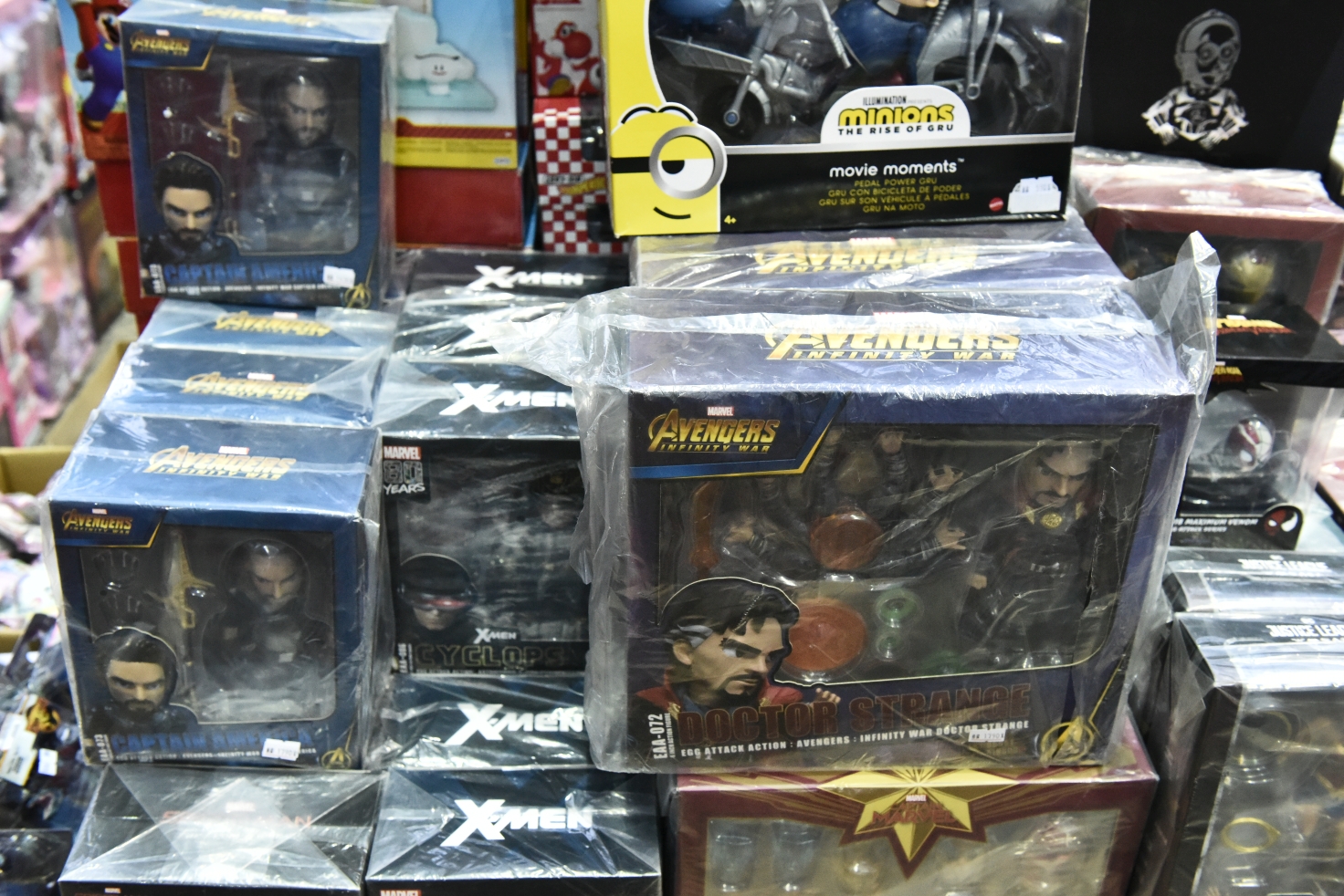 南港品牌玩具耶誕大出清1折起，FUNKO公仔、野獸國、迪士尼、芭比娃娃、LOL全面大出清，還有銅板挖寶區！ @尼豪的美食旅行手札