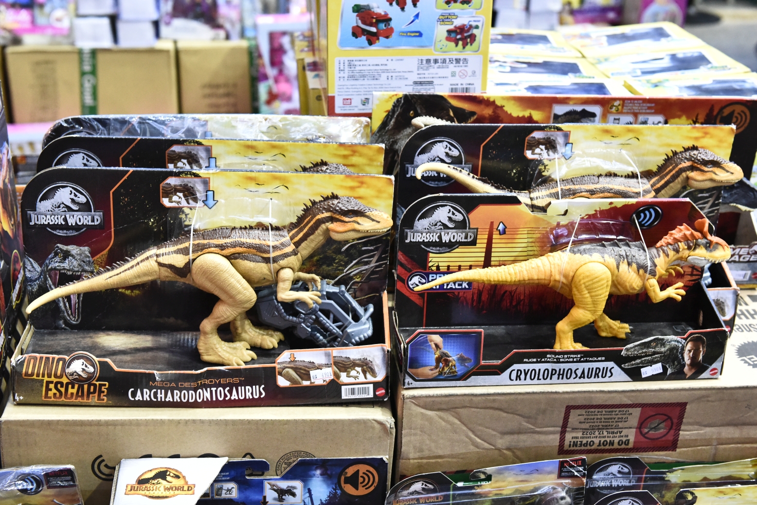 南港品牌玩具耶誕大出清1折起，FUNKO公仔、野獸國、迪士尼、芭比娃娃、LOL全面大出清，還有銅板挖寶區！ @尼豪的美食旅行手札
