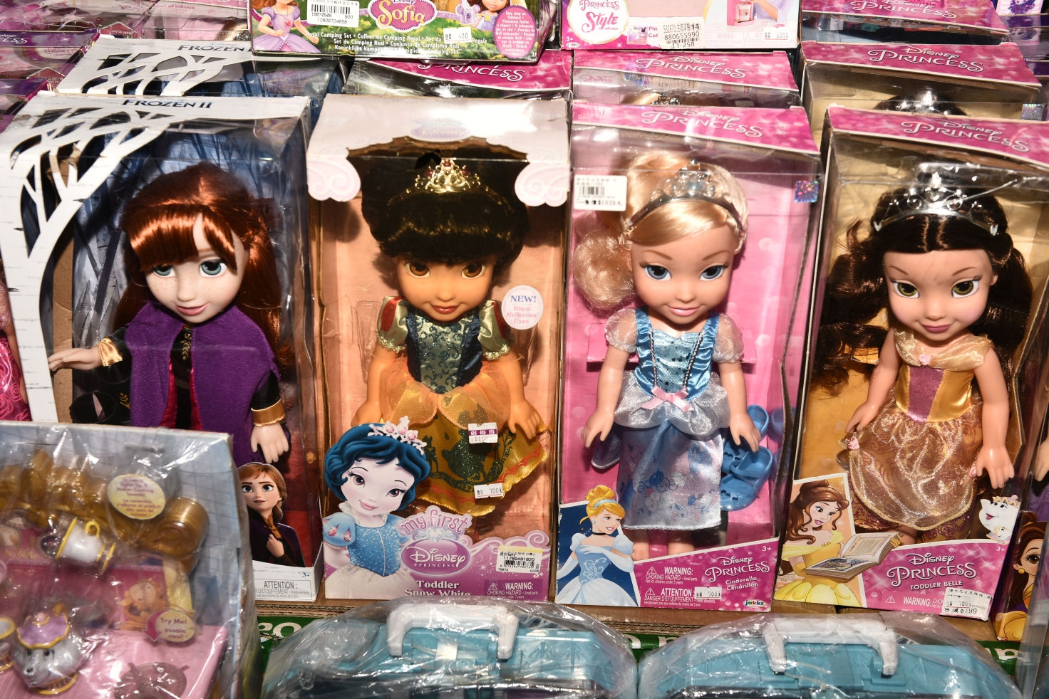 南港品牌玩具耶誕大出清1折起，FUNKO公仔、野獸國、迪士尼、芭比娃娃、LOL全面大出清，還有銅板挖寶區！ @尼豪的美食旅行手札