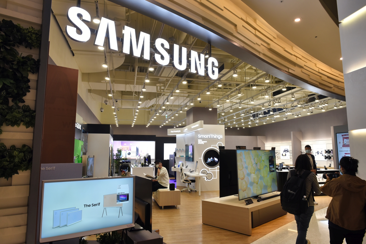 [桃園中壢] 玉兔迎春添新象，新春福氣攏厚力，桃園中壢美食集中地，快來大江購物中心沾沾春節喜氣！ @尼豪的美食旅行手札