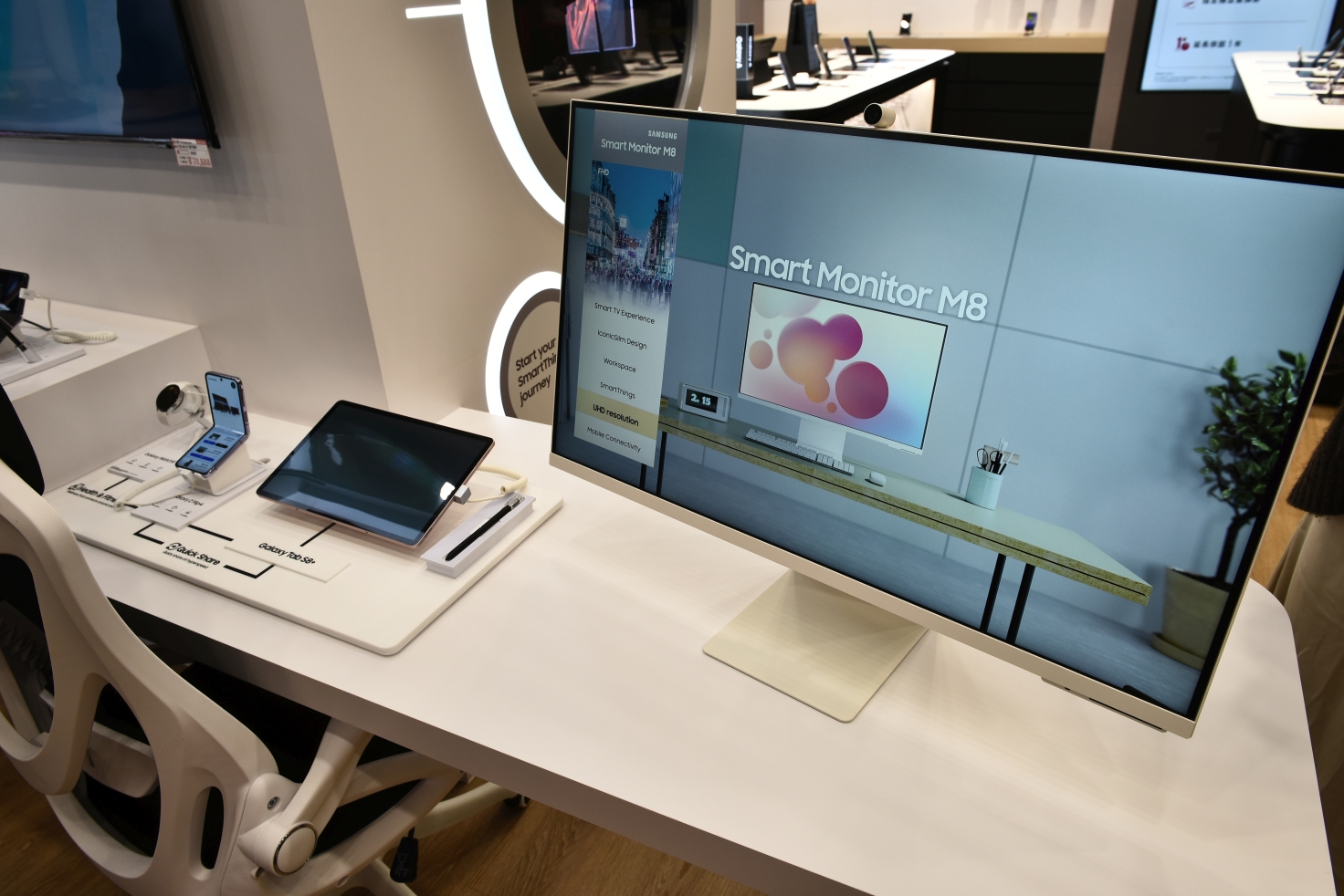 [桃園中壢] 玉兔迎春添新象，新春福氣攏厚力，桃園中壢美食集中地，快來大江購物中心沾沾春節喜氣！ @尼豪的美食旅行手札