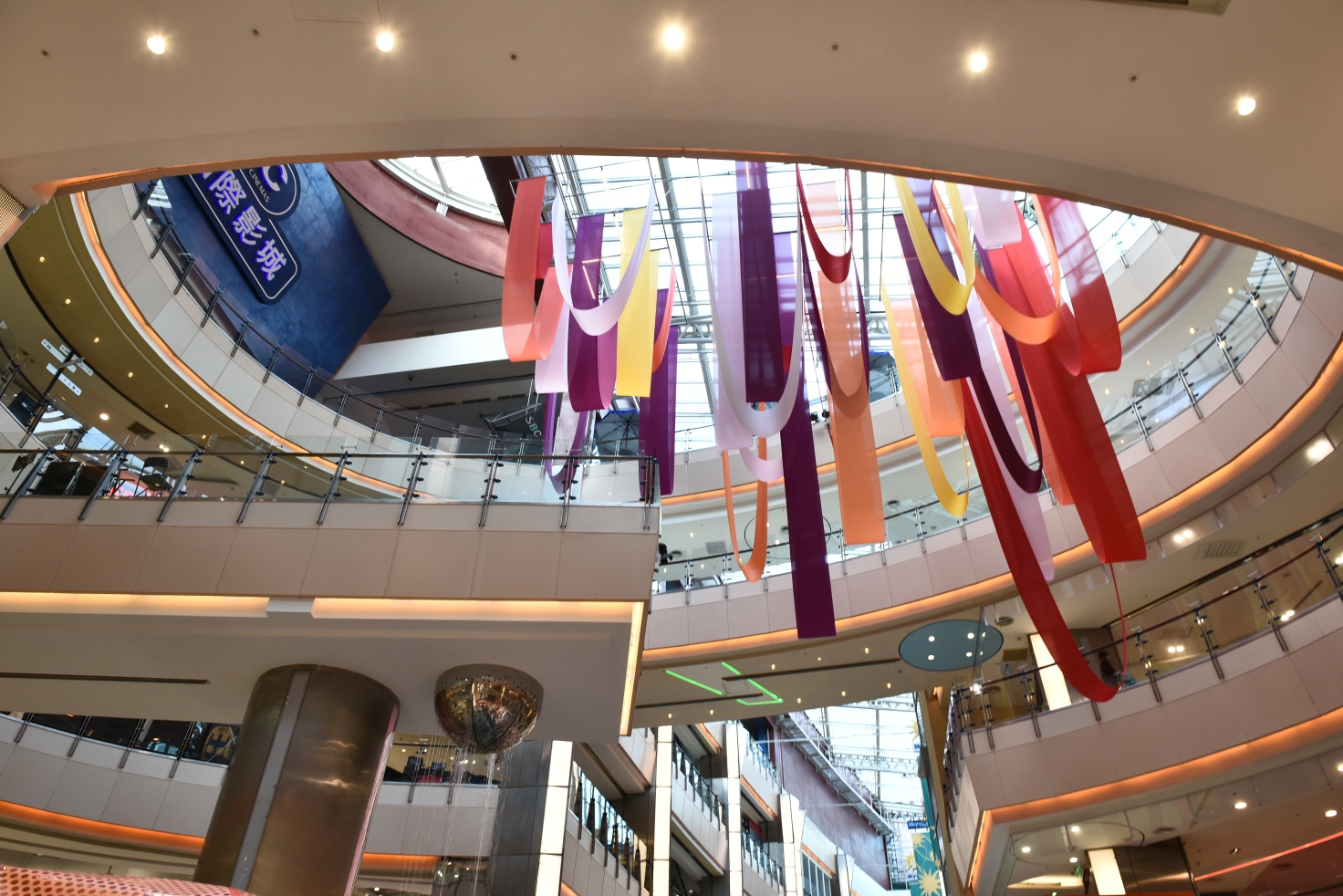 [桃園中壢] 玉兔迎春添新象，新春福氣攏厚力，桃園中壢美食集中地，快來大江購物中心沾沾春節喜氣！ @尼豪的美食旅行手札