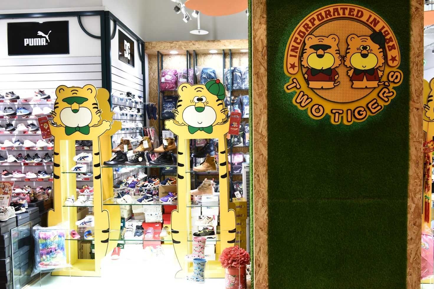 [桃園中壢] 玉兔迎春添新象，新春福氣攏厚力，桃園中壢美食集中地，快來大江購物中心沾沾春節喜氣！ @尼豪的美食旅行手札