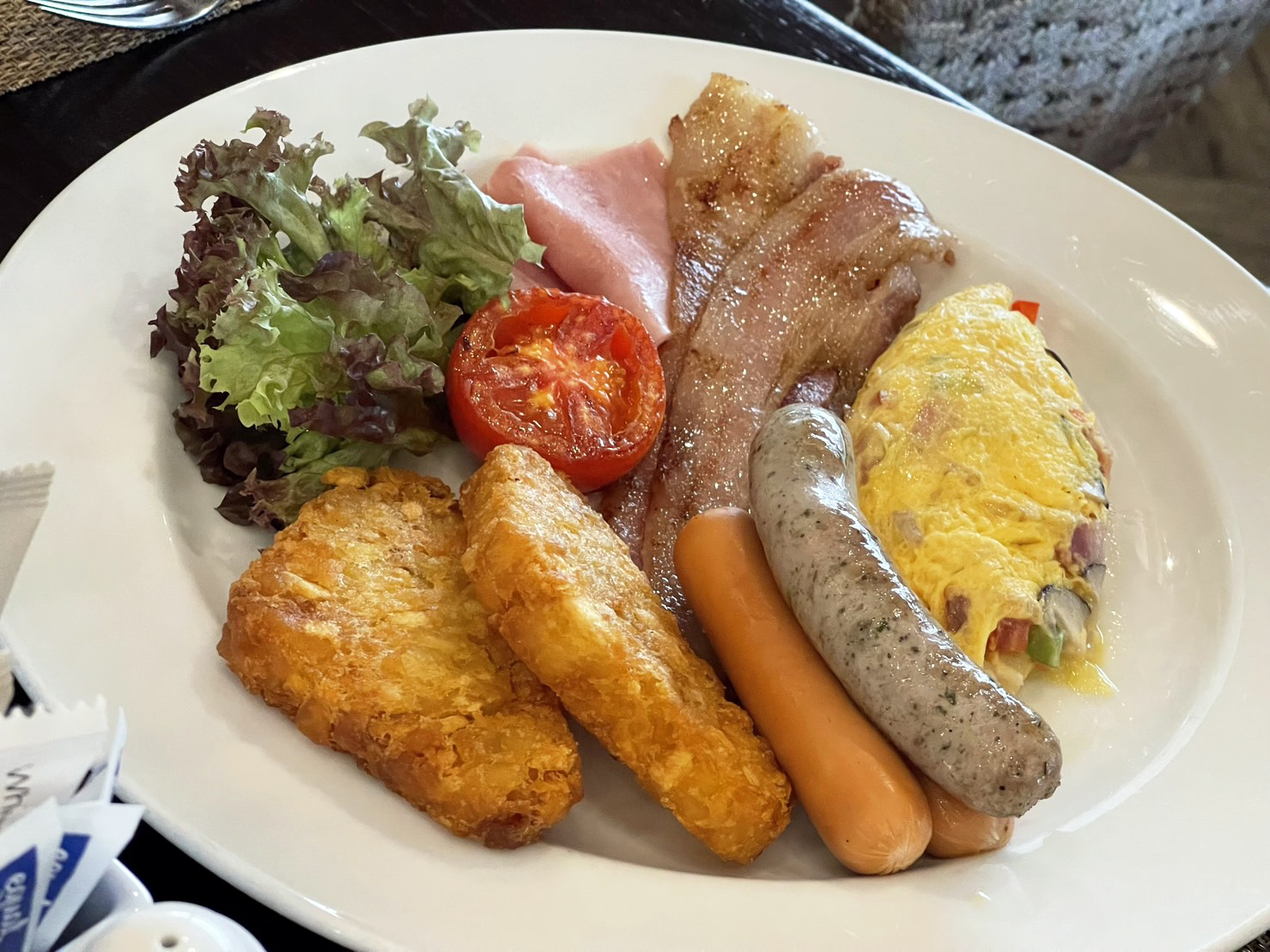 位置絕佳的Avani Pattaya Resort，緊鄰芭達雅海灘、行人徒步區，做SPA吃美食度假超CHILL！ @尼豪的美食旅行手札