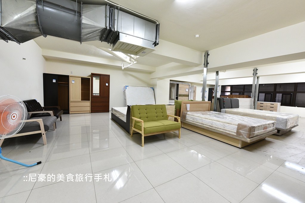 [新北五股] 平價優質選擇多 億家具批發倉庫 台北新莊五股泰山家具行推薦 @尼豪的美食旅行手札