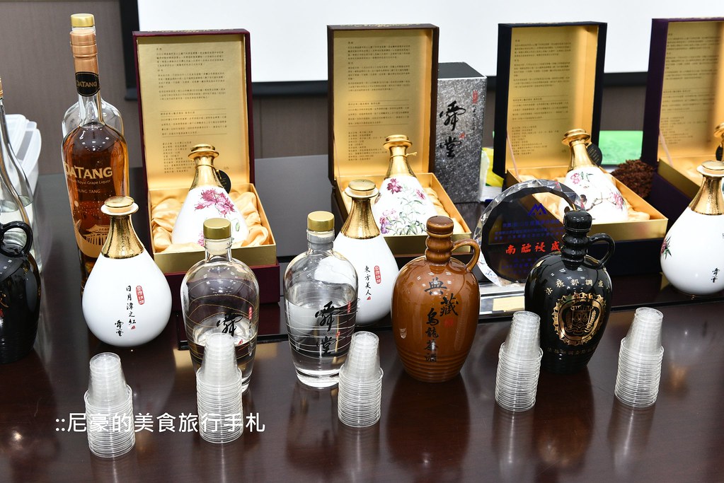 [台中外埔] 舜堂酒業 顛覆傳統的精釀高粱 全台獨家好酒質白酒 頂級好茶水果入酒 @尼豪的美食旅行手札