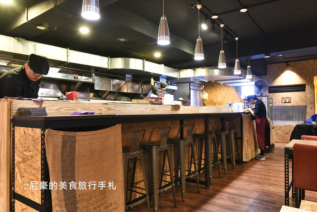 [台北中山] 二分之一 手工自行製作麵條的義大利麵 中山區中原街行天宮美食推薦 @尼豪的美食旅行手札