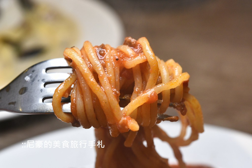 [台北中山] 二分之一 手工自行製作麵條的義大利麵 中山區中原街行天宮美食推薦 @尼豪的美食旅行手札