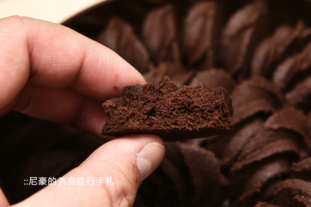 [台中逢甲] 短腿阿鹿餅乾逢甲店，獨家可可亞曲奇餅深邃迷人，台中超夯必買伴手禮推薦！ @尼豪的美食旅行手札