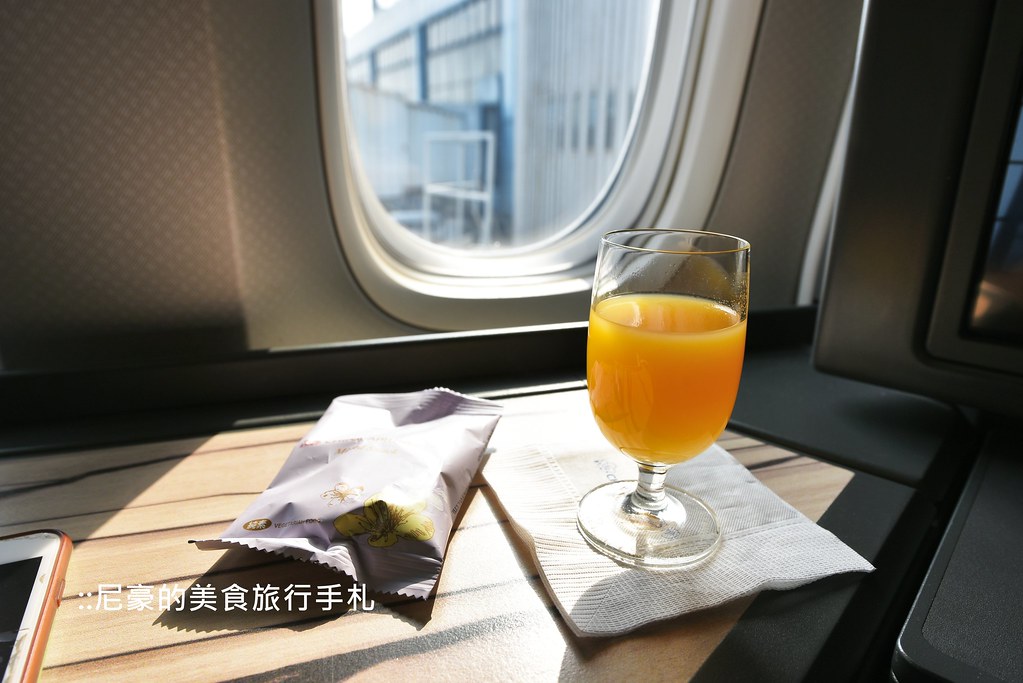 [台北->河內] 華航CI791豪華商務艙，777-300ER(77W)餐點搭乘紀錄 @尼豪的美食旅行手札
