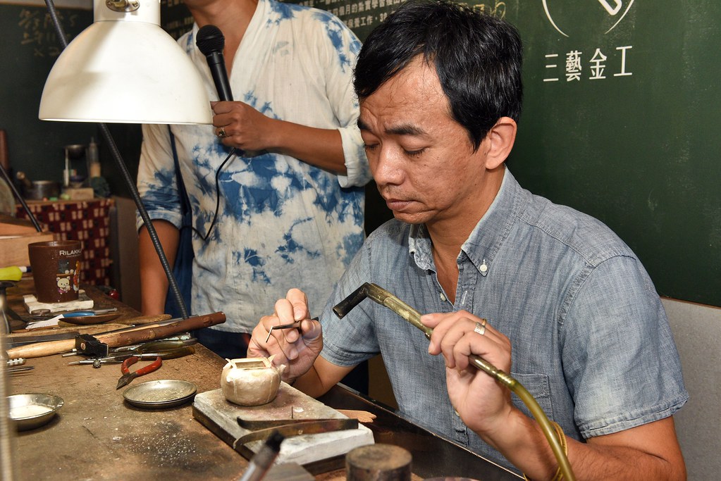 [新北三峽] 三峽職人小旅行一日遊，走訪職人體驗在地文化、品嘗天然素材美食，手作藍染DIY樂趣十足！ @尼豪的美食旅行手札