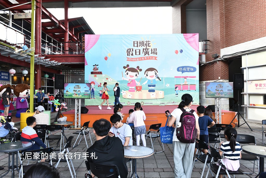 [桃園龍潭] 客庄微旅行一日遊，客家文化館日頭花假日廣場、龍潭大池、龍元宮、菱潭街興創基地、聖蹟亭、三坑老街 @尼豪的美食旅行手札