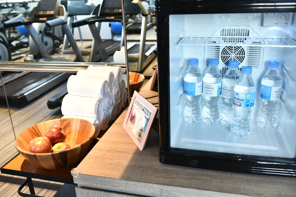 [高雄] 中央公園英迪格酒店，景觀房左眺85大樓右擁中央公園，4周年專案吃好吃滿超滿足！ @尼豪的美食旅行手札