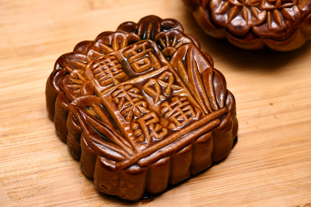 [中秋美食] 中秋必搶～從香港紅到台灣的奇華月餅，味美濃郁不甜膩，還有果香迷人的鳳梨金酥！ @尼豪的美食旅行手札