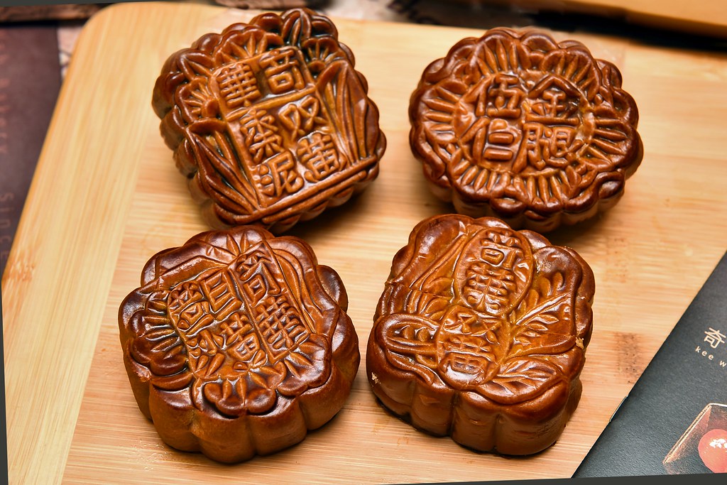 [中秋美食] 中秋必搶～從香港紅到台灣的奇華月餅，味美濃郁不甜膩，還有果香迷人的鳳梨金酥！ @尼豪的美食旅行手札
