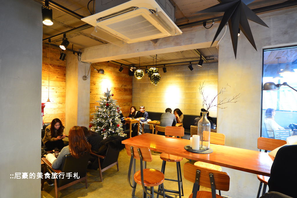[韓國首爾] SEOUL三清洞咖啡館 CAFE BREEZIN 逛累了來個鬆餅咖啡下午茶吧 三清洞咖啡店推薦食記 @尼豪的美食旅行手札